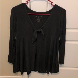 grey american eagle top